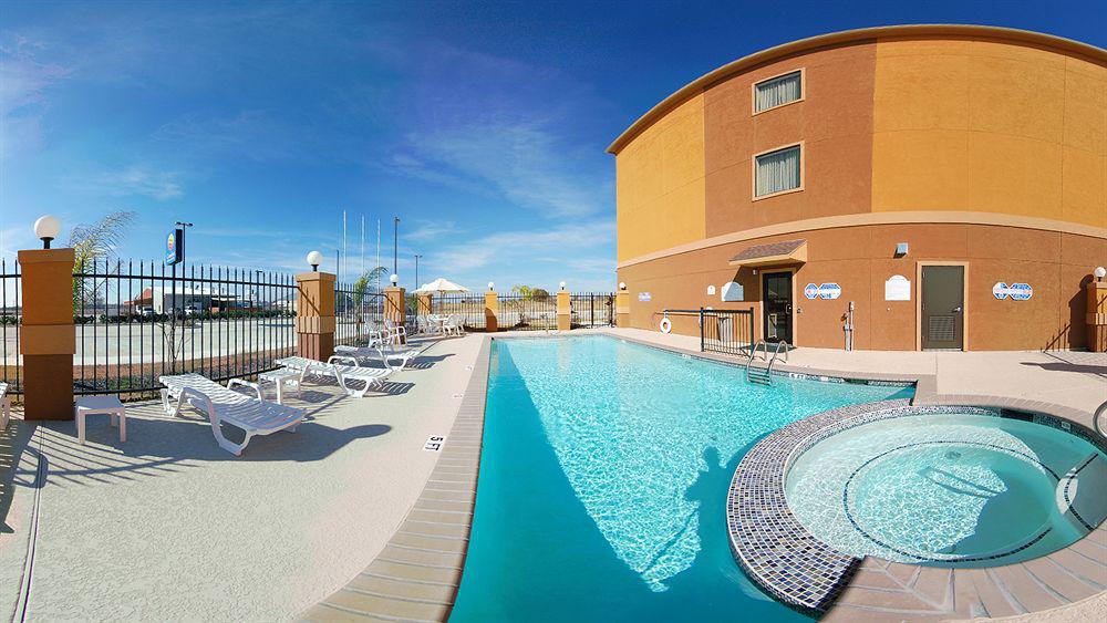 Comfort Inn & Suites Navasota Exteriör bild
