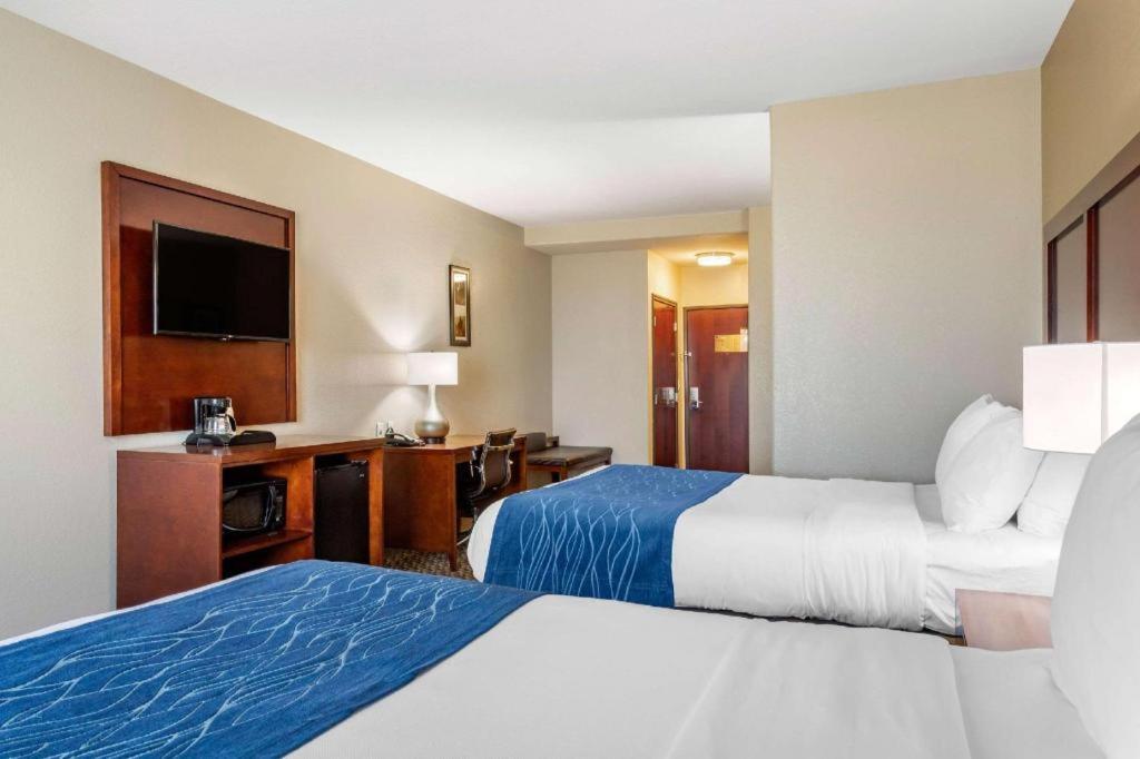 Comfort Inn & Suites Navasota Exteriör bild