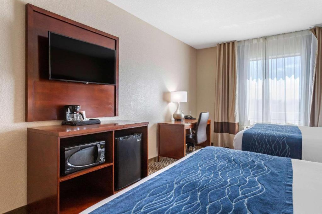 Comfort Inn & Suites Navasota Exteriör bild
